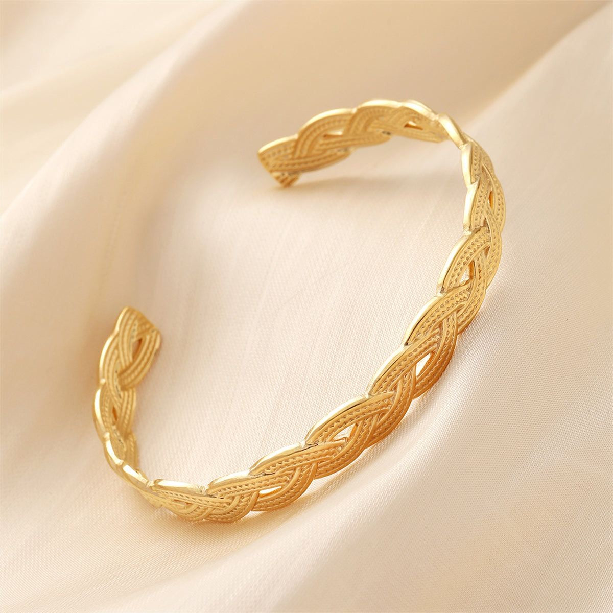 18k Gold Plated Dot Vine Bracelet