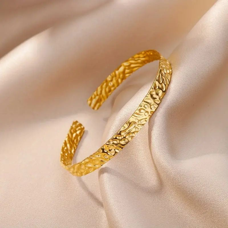 Texture 18K Gold Plated Bracelet