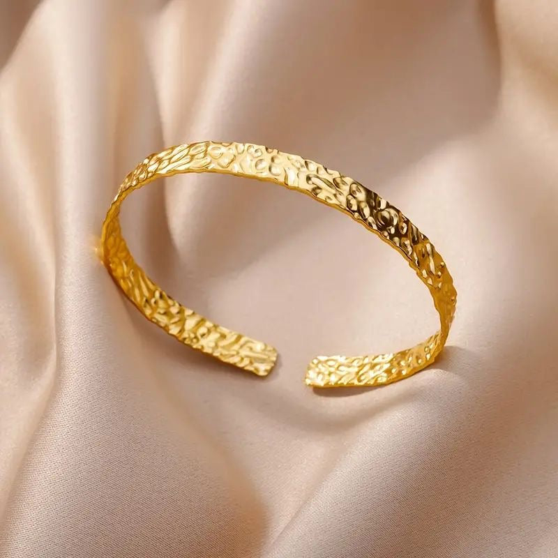 Texture 18K Gold Plated Bracelet